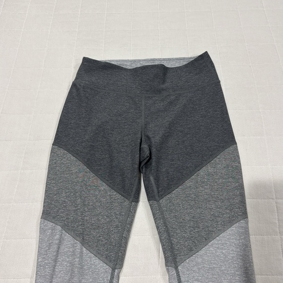 Outdoor Voices Leggings - Picture 2 of 11
